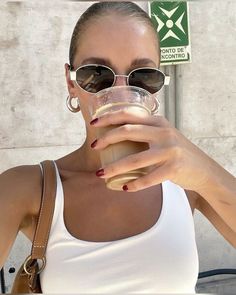 I FOUND THE BEST DUPE FOR THE CELINE'S SUNGLASSES. Here's the link for the dupe CELINE'S TRIOMPHE METAL 01 SUNGLASSES. They have great quality and its less pricey نظارات شمسية, Looks Street Style, Cat Eyes, Metal Sunglasses, Moda Vintage, Summer Photos, Men Vintage, Beach Accessories