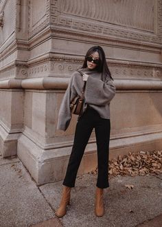 Chic Winter Outfits Work, Outfit Ideas Mid 20s, Minimal Winter Fashion, Winter Dress Shoes Womens Work, Dress Pants Winter Outfit, Minimal Chic Winter, Sweater Work Outfit, Very Cold Winter Outfits, Sweater Pants Outfit