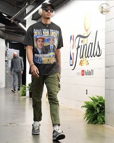 Jordan 3 Outfit, Jordan Poole, Basketball Players Nba, Jordan 1 Outfit, Nba Outfit, Nba Fashion, Shoes Outfit Fashion, Nba Pictures