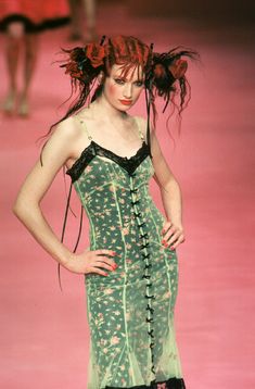 Betsey Johnson Spring 1994, Betsey Johnson 90s Runway, Betsey Johnson Style, Betsey Johnson 90s Dresses, Vintage Anna Sui, Vintage Betsey Johnson Runway, Betsey Johnson Vintage Dress, Betsey Johnson Vintage, Betsey Johnson Aesthetic