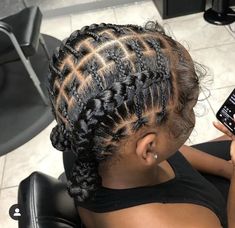 Bhaddie Hairstyle, Braid Buns, Bread Style, French Braid Buns, Hair Braid Patterns, Hair Expo, Track Hairstyles, Girl Hairstyle, Quick Natural Hair Styles