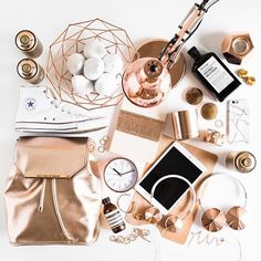 FRENDS Headphones @frends #RoseGold goodies...Instagram photo | Websta (Webstagram) Rose Gold Aesthetic, Fall Inspiration, Gold Aesthetic, Flat Lay Photography, Jolie Photo, Gold Copper, Cluse Watch