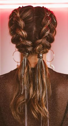 Easy Party Hairstyles, Braiding Your Own Hair, Penteado Cabelo Curto, Festival Hair, Skirt Maxi, Box Braids Hairstyles, Party Hairstyles, Short Curly Hair