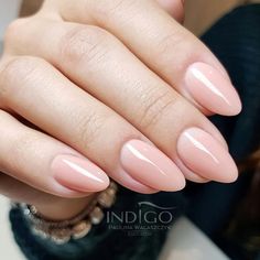 Round Nail Ideas, Oval Acrylic Nails, Oval Shaped Nails, Western Nails, Short Almond Nails, Special Nails, Nail Techniques, Short Almond, Edgy Nails