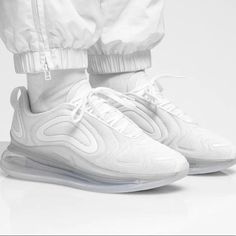 New Wmns Nike Air Max 720 Gs Triple White 95 97 Aq3196 100 Size 1.5y/ Women’s 3 Black Nike Air Max, Nike Force 1, Crossfit Shoes, Velcro Shoes, Shoe Image, Air Max 720, Sunday Service, Nike Basketball Shoes, Nike Kyrie