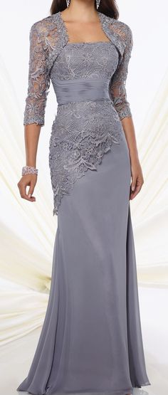 Wedding Mother Of The Groom, Navy Evening Dresses, Best Evening Dresses, Mother Of Bride Dress, Chiffon Evening Dress, Elegant Evening Gowns, Bride Floral, Silver Jubilee