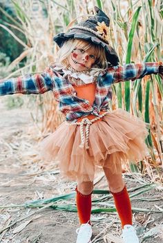 Easy Diy Scarecrow, Scarecrow Costumes, Costumes For Toddlers, Carnaval Diy, Diy Scarecrow Costume, Diy Scarecrow, Halloween Kids Costumes Girls, Kids Costumes Girls