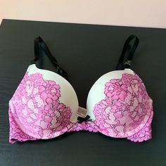 New With Tags. Size 32c Pink Push-up Bra With Lace Trim, Pink Push-up Bra, Push Up Bra, Victoria's Secret Pink, Secret Pink, Push Up, Women's Intimates, Black Pink, Bra