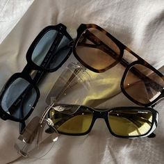 Aesthetic Sunglasses Vintage, Beige Glass Sunglasses, Cool Sunglasses Aesthetic, Aesthetic Sunglasses, Sunglasses Aesthetic, Shades Glasses, Popular Sunglasses, Vintage Sunglasses Retro, Top Sunglasses