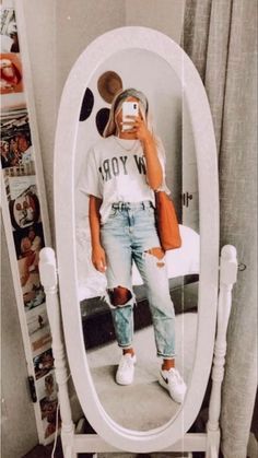 #fashion, #beauty, #style,#outfitsinspiration Dream Style Aesthetic, Preppy Clothing Style, Things To Make For Lunch At Home Easy, Look 80s, Mode Instagram, Cute Outfits For School