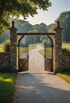 19 Inspiring Farmhouse Gate Ideas for Charming Entrances Rustic Gate Entrance, Driveway Entrance Gates Country, Farmhouse Main Gate, Cedar Post Driveway Entrance, Backyard Entrance, Farm Fence Gate Ideas, Entryway Gates Driveway, Home Entrance Exterior, Gated Driveway Entrance Landscaping