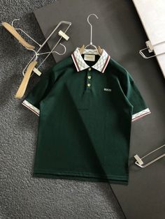 Polo Tshirts, Polo Shirt Outfits, Branded Outfits, Rapper Outfits, Mens Polo T Shirts, Gucci T Shirt, Retro Football Shirts, Polo Design, Slim Fit Polo Shirts