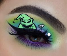 Oogie Boogie Eye Makeup, Oggie Boogie Make Up Ideas, Coraline Eye Makeup, Nightmare Before Christmas Eye Makeup, Oogie Boogie Makeup Ideas, Halloween Makeup Eyeshadow, Easy Halloween Eye Makeup, Halloween Eyeshadow Looks, Spooky Eye Makeup