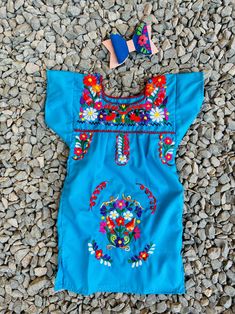 "Unique and beautiful embroidered dress includes the matching bow. Dimensions Size 4T Lenght 23\" Bust 12\" You can always exchange it for a bigger or smaller size. (Buyer is responsible for both shipping costs if an exchange is necessary) Please let me know if you have questions about the product, I'll be more than happy to help you :) I do not accept returns, but contact me if you have some inquiries. *Returns: We do not issue refunds. We will only allow exchanges within 3 days from date recei Embroidered Summer Baptism Dress, Embroidered Summer Dresses For Baptism, Baby Mexican Dress, Party Dress For Girls, Mexican Sandals, Dress Baby Girl, Fiesta Outfit, Mexican Outfit, Mexican Dress