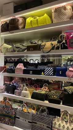 Rich Girl Lifestyle, Girly Bags, Luxury Lifestyle Dreams, Luxury Purses, Future Lifestyle