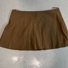 Brand New Without Tags Zara Mini Skirt Xl Fitted Brown Tennis Skirt For Summer, Casual Brown Summer Tennis Skirt, Casual Brown Tennis Skirt For Summer, Casual Brown Pleated Skort, Casual Brown Tennis Skirt For Spring, Zara Skort With Pockets, Zara Casual Pleated Bottoms, Zara Brown Casual Mini Skirt, Casual Brown Zara Mini Skirt