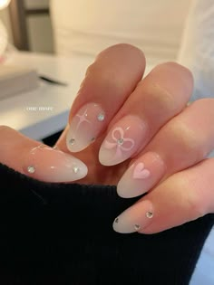 Almond Gel X Nails, Ivory Nails, Outfits Asian, Neutral Nails Acrylic, Subtle Nail Art, Viral Aesthetic, Coquette Nails, Chanel Lipstick