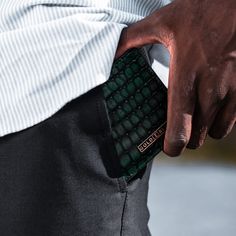 Special Edition - THE GM WALLET "MILANO GREEN"⁠ . #goldblackofficial #goldblack #portemonnaie #wallet #apple #menaccessories #premiumaccessoires #businessaccessoires #deejay #businessinspiration #businessstyle #streetstyle #menwithclass #businesscasual #luxury #menwithclass #fashioninspo #lady #fashionista #fashionblogger #trendsetter #ryiadh #dubai #menfashion #fashionista #trends #sunglasses #köln #düsseldorf Bag Shoot, Leather Photo, Money Pocket, Watch Photo, Brand Concept, Apple Watch Bands Leather, Male Poses, Business Inspiration