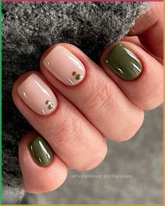 Ready for a taste of spring’s beauty? Get inspired by our favorite daisy nail designs, adding a floral touch to your fingertips. Short Nail Ideas Natural Nails, Simple At Home Gel Nail Designs, Short Olive Nails, Olive Gel Nails, Fall Olive Green Nails, Rubber Gel Nails Ideas, Nail Art On Short Natural Nails, Olive Color Nails, Rubber Nails Design