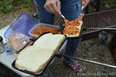 Campfire Recipe - Spaghetti & Garlic Bread Sandwiches! - Mom Saves Money Spaghetti Garlic Bread, Garlic Bread Spaghetti, Spaghetti Sandwich, Iron Meals, Pie Iron Recipes, Island Camping, Dutch Oven Camping, Cumberland Island