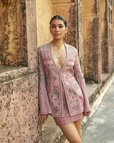 Fancy Indian Outfits, Diwali Outfit Inspo For Women, Cotton Indo Western Outfits, Diwali Party Outfit Ideas, Pink Indo Western Dresses, Ethnic Fusion Outfits, Indo Western Look For Women, Desi Western Outfit, Indian Fusion Dress