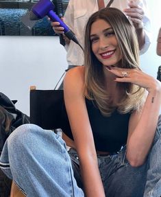 Celebrity Mid Length Hair, Hailey Bieber Hair Straight, Hailey Bieber Mid Length Hair, Bailey Bieber Hair, Hailey Bieber Haircut, Hayley Bieber Hair, Hailey Bieber Hairstyles, Hailey Bieber Hair, Hailey Rhode