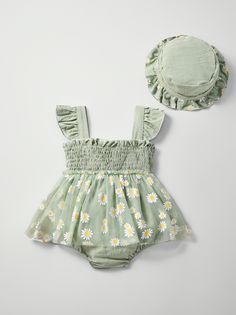 super adorable baby girl Sage Green Ruffle Bodysuit with Sheer Daisy Print Skirt, complete with a matching bucket-style hat. This charming outfit is perfect for baby photography, baby girl birthdays, baby showers, and the upcoming spring and summer seasons. The sage green ruffle bodysuit adds a touch of elegance, while the sheer daisy print skirt brings a playful and delightful flair. Crafted with love and attention to detail, this set ensures both comfort and style. Your little princess will sh Tea Party Baby Shower Outfit, Spring Baby Clothes, Dress With Hat, Mood Bored, Green Daisy, Baby Green, Ruffle Bodysuit, Bodysuit Dress, Striped Bodysuit