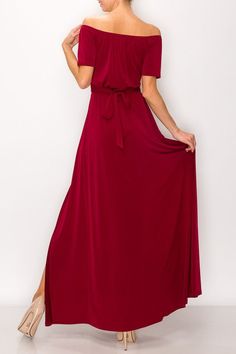 Espectacular vestido rojo brillante con doble apertura de piernas y pantalón corto integrado que afirma la silueta y provee gran comodidad. Expresa tu lado sexy y muy Boho chic con este traje que definitivamente atraerá todas las miradas hacia ti en ese evento especial. Material: 100 % polyester Entalle: Corre a la talla Red V-neck Dress With Side Slits, Red V-neck Maxi Dress With Side Slits, Solid Spring Gala Dress, Solid Color Spring Gala Dress, Solid Stretch Dresses With Side Slits, Stretch Solid Color Maxi Dress For Date Night, Red Stretch V-neck Maxi Dress, Solid Color Stretch Maxi Dress For Evening, Long Solid Stretch Dress