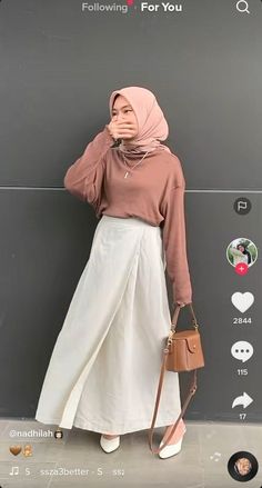 Outfit Korean Style, Simply Fashion, Pakaian Feminin, Fashion Design Collection, Hijab Outfits, Hijab Styles