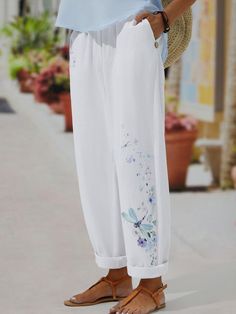 Wide-leg Harem Pants For Beach Season With Pockets, Casual Beach Bottoms For Spring, Wide Leg Harem Pants With Pockets For Beach Season, Summer Floral Print Wide-leg Bottoms, Summer Casual Wide-leg Capris, Spring Summer Harem Pants With Relaxed Fit, Summer Vacation Capris With Pockets, Summer Beach Harem Pants With Pockets, Casual Wide-leg Summer Capris