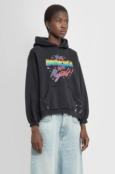 This is a black Balenciaga 90/10 Hoodie in size large.  Pit to pit is 26" Sleeve to shoulder is 20" Shoulder to shoulder is 23.5" Back length is 23.5" - black - washed-effect jersey - paint-mark prints - hood with drawstrings - front 90/10 artwork print - kangaroo pocket O Balenciaga Sweatshirt, Distressed Hoodie, Black Balenciaga, Workout Hoodie, Hoodie Sweater, Black Hoodie, Sweater Hoodie, Black Cotton, Kangaroo