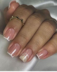 Slim French Tip Nails, Basic Nail Art Designs, Acrylic Nails Nude, Beauty Hacks Nails, French Manicure Nails, Square Nail Designs, Basic Nails, Classy Acrylic Nails, Almond Acrylic Nails