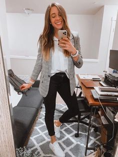 Casual Outfits With Leggings, Business Casual Chic, Business Casual Outfit Ideas, Casual Outfit Ideas For Women, Smart Casual Office, Work Outfit Office, Chic Business Casual, Business Casual Outfit, Business Casual Outfits For Women