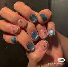 Unique Short Nails, Pixie Nails, Nail Ideas Trendy, Kutek Disney, Summer Nail Ideas, Milky Nails, Glittery Nails