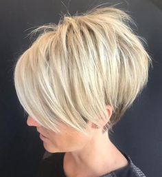 Tapered Pixie Haircut, Tapered Bob, Pixie Bobs, Kort Bob, Platinum Pixie, Choppy Hair, Short Choppy Hair, Short Bob Haircuts