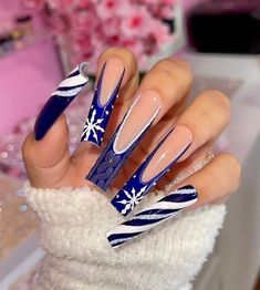 Nail Art Noel, Snowflake Nails, Thanksgiving Nails, Long Square Acrylic Nails, Nail Swag, White Nail, Xmas Nails, Square Acrylic Nails