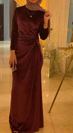 Classy Hijab Dress, Bresmaid Dresses Muslim Weddings, Dress Span Panjang Hijab, Bridesmade Hijab, Prom Dress Hijab Elegant, Velvet Dress Hijab, Prom Hijab Dresses, Promnight Style