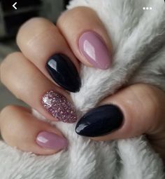 Trendy Gel Nails Spring 2023, Accent Nails 2023, Bridal Shower Guest Nails, Short Valentine Nail Ideas, Short Oval Gel Nail Designs, October Powder Dip Nails, February Gel Nails Short, January Sns Nail Colors, Cute Short Oval Nails Ideas