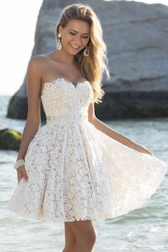 Want this if it comes in different colours.. Would feel awful wearing white to a wedding More Gaun Fashion, 파티 드레스, Lace Prom Dress, Dresses Cocktail, Homecoming Dress, Mini Dresses