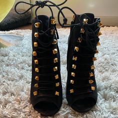 True To Size, Comfortable, Originally Bought From Barney's (I Do Not Send Personal Emails) The Pictures Reflect Exactly What Condition The Shoes Are In Zanotti Shoes, Giuseppe Zanotti Shoes, Giuseppe Zanotti, Bootie Boots, Ankle Boots, Velvet, Women Shoes, Boots, Women Shopping