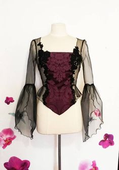 Lace top blouse sleeve plum and black organza strapless, lacing string in the back