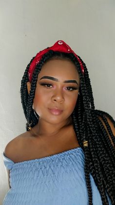 Box braids com bandana, penteado nas box braids #boxbraids #tranças Braids Bandana, Braids Boxbraids, Bandana Print, Box Braids, Braids, Quick Saves, Plaits