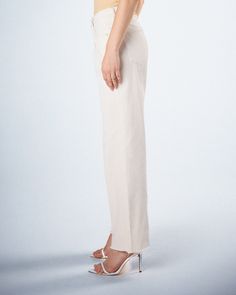 When in doubt, wear denim 🤍 These white wide-leg jeans are complete with a mid-rise relaxed fit, and pleating detail on the front for a casual look that can be dressed up or down. Versatility at its finest 😙 Elegant Relaxed Fit Jeans With Pockets, Classic Cotton Bottoms For Day Out, Elegant Wide Leg Relaxed Fit Jeans, Classic High Rise Wide Leg Pants, Beige Relaxed Fit Flare Jeans For Spring, High Rise Beige Wide Leg Pants With Relaxed Fit, Classic Relaxed Fit Bottoms For Day Out, Elegant Straight Leg Jeans With Pockets, Elegant Wide-leg Spring Jeans