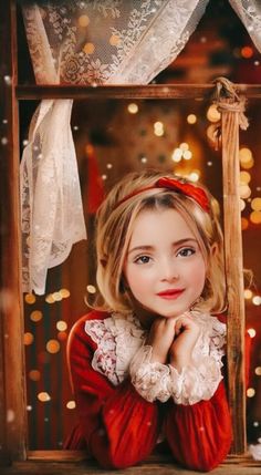 Kinda Magdy /wallpapers/children/ambassador of peace/facebook/whatsapp/youtube/colors/ Fun Christmas Photos, Trending Christmas, Christmas Props, Dark Christmas, Christmas Beauty