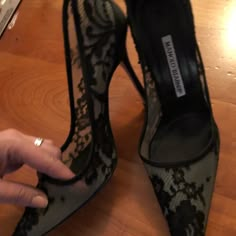 Lace Manolo Blahnik Pumps Manolo Blahnik 2000s, Vintage Manolo Blahnik Shoes, Vintage Manolo Blahnik, Manolo Blahnik Flower Heels, Manolo Blahnik Lace Heels, Manolo Blahnik Black Heels, Formal Pumps, Manolo Blahnik Black, Manolo Blahnik Pumps