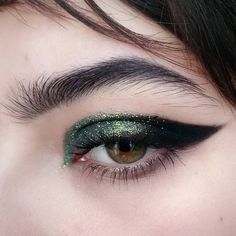 Witchy Makeup, Monochrome Makeup, Make Up Inspiration, Graphic Eyeliner, Alternative Makeup, Beauty Make-up, Make Up Looks, Pretty Makeup