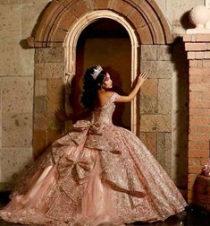 Rose Gold Quinceanera Dresses With Bow, Rose Gold Ball Gown, Rose Gold Quinceanera Dresses, Prom Dress Sparkly, Rose Gold Quince, Gold Ball Gown, Gold Quinceanera, Rose Gold Quinceanera, Rose Gold Prom Dress