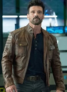 Brown Distressed Leather Jacket #distrssedjacket #brownjacket #celebritywear Frank Grillo, Celebrities Leather Jacket, Distressed Leather Jacket, Custom Leather Jackets, Womens Biker Jacket, Estilo Country, Fitted Sleeves, Bd Comics, Rugged Look