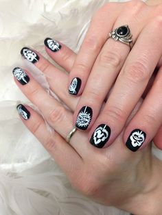 B&W Vita nails. Beauty, Nail Arts