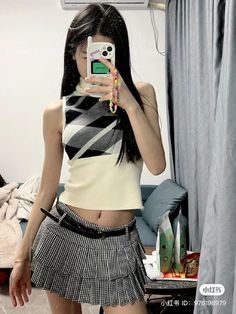 Thrifted Outfits, Miniskirt Outfits, Ulzzang Fashion, Kpop Fashion Outfits, Fashion Fits, Kpop Outfits, Kpop Fashion, Lookbook Outfits